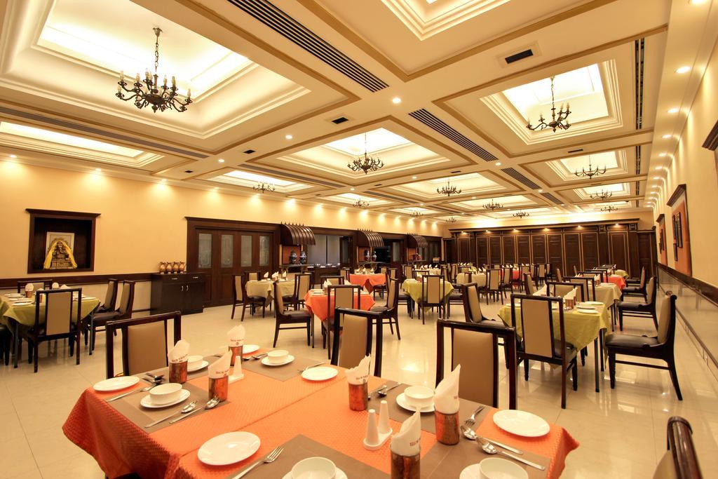 Taj Mahal Hotel Abids Hyderabad Exterior foto