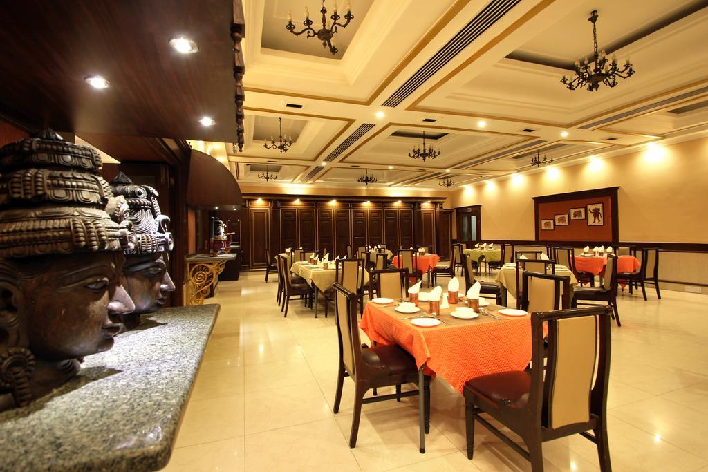 Taj Mahal Hotel Abids Hyderabad Exterior foto