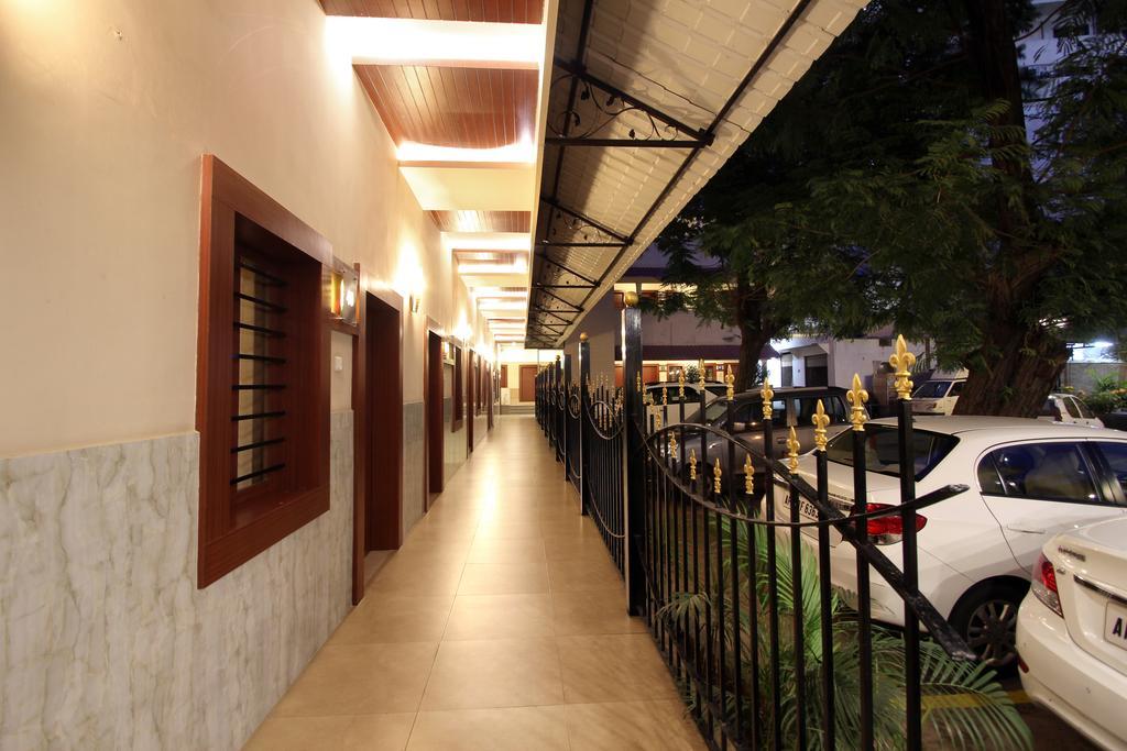 Taj Mahal Hotel Abids Hyderabad Exterior foto